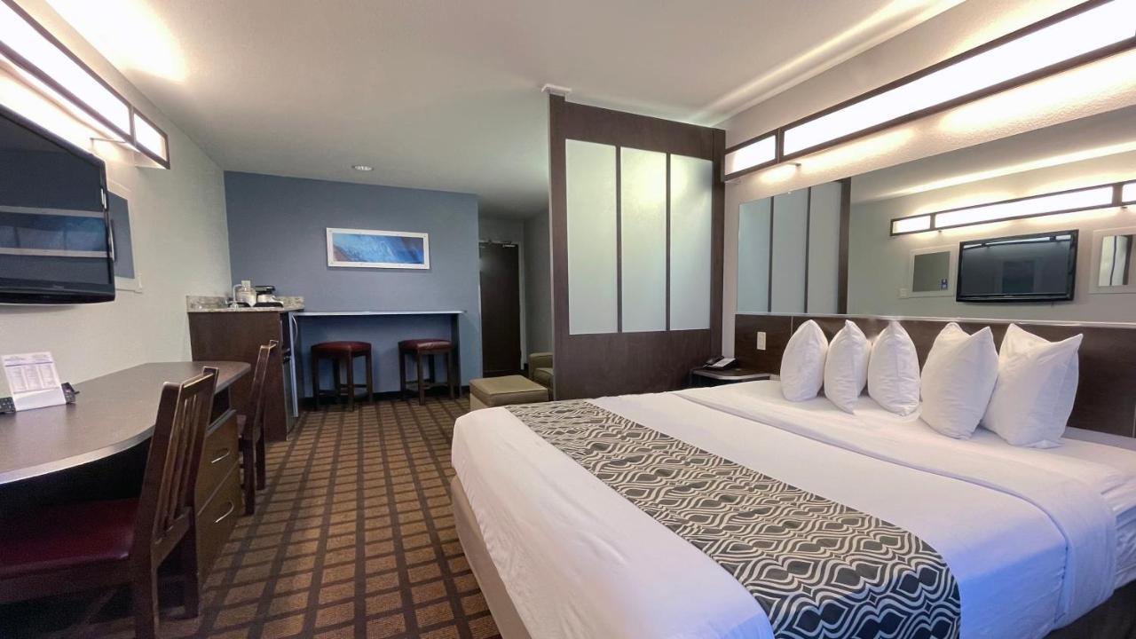 Microtel Inn & Suites By Wyndham Michigan City Eksteriør billede