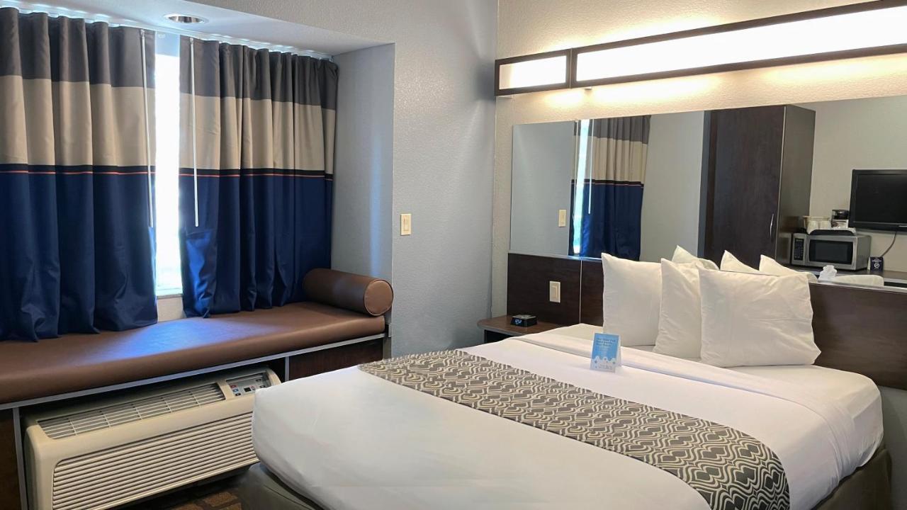 Microtel Inn & Suites By Wyndham Michigan City Eksteriør billede