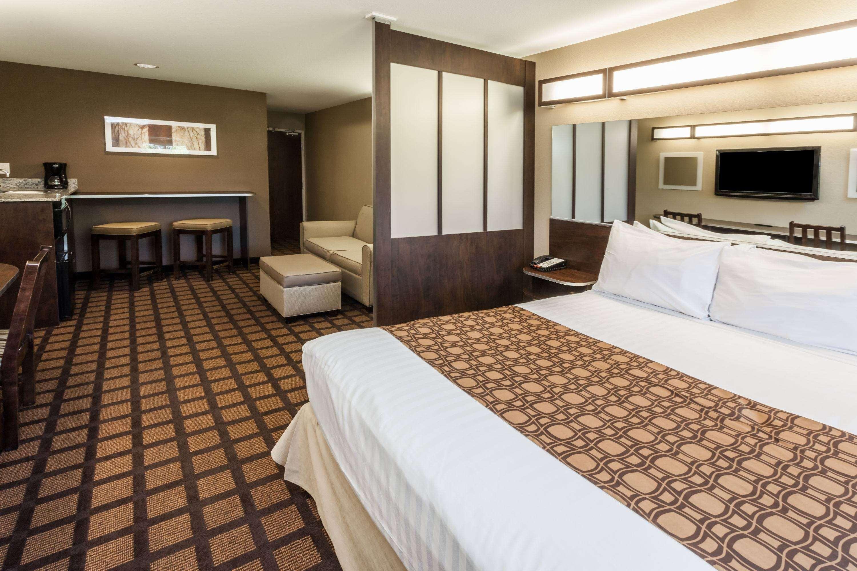 Microtel Inn & Suites By Wyndham Michigan City Eksteriør billede