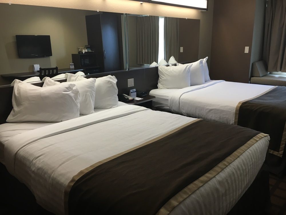 Microtel Inn & Suites By Wyndham Michigan City Eksteriør billede