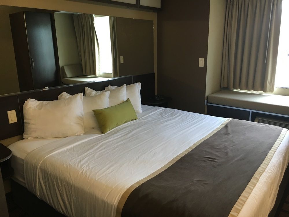 Microtel Inn & Suites By Wyndham Michigan City Eksteriør billede